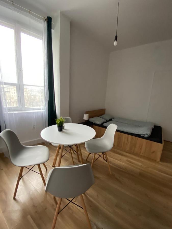 Cozy And Cheap Room In Old Town 克拉科夫 客房 照片